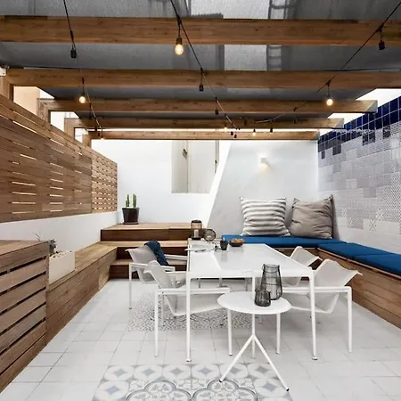 Bica Lux Secret Terrace 2-bedroom דירה ליסבון