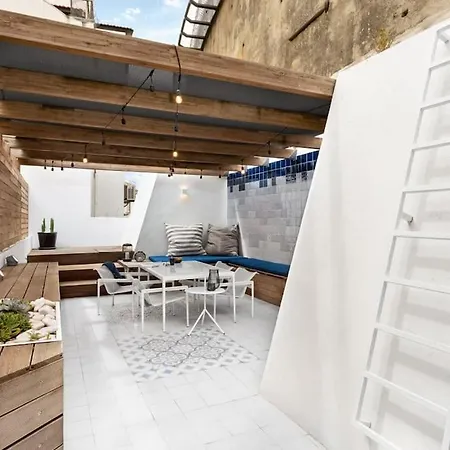 Bica Lux Secret Terrace 2-bedroom * Lissabon