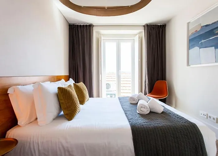 Bica Lux Secret Terrace 2-bedroom *