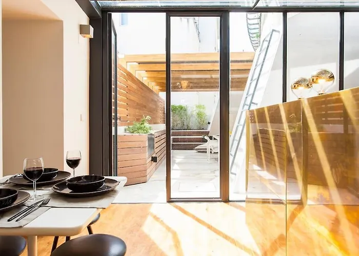 Bica Lux Secret Terrace 2-bedroom Lisboa