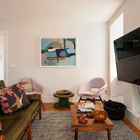 Апартаменты Bica Lux Secret Terrace 2-bedroom Лиссабон