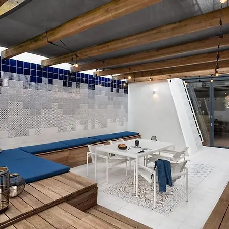 Bica Lux Secret Terrace 2-bedroom Apartment Lisbon